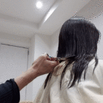 「切っちゃおぅか！！」って、バッサリショートヘアな【愛理さん】の髪